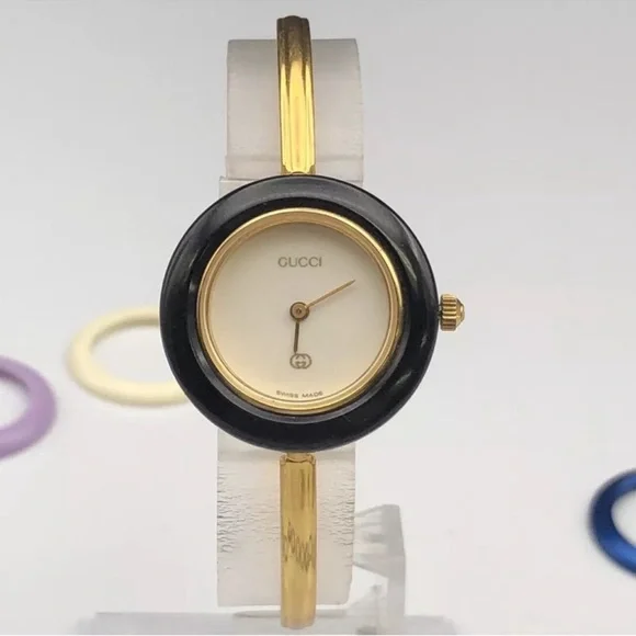 Gucci Luxury Statement Watch Vintage Highly Collectible - Picture 2 of 13